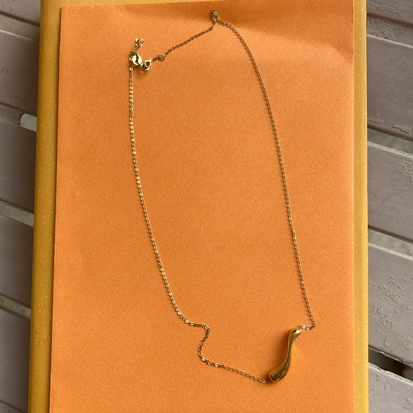 14k Gold Necklace with Gold Wave Bar - Picture 1 of 4